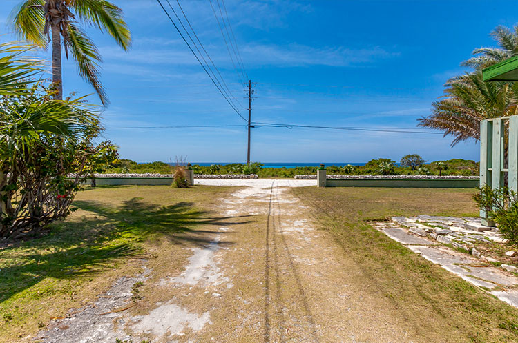 Oceanview Condo in Sandypont, San Salvador, The Bahamas