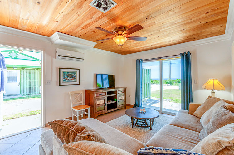 Oceanview Condo in Sandypont, San Salvador, The Bahamas