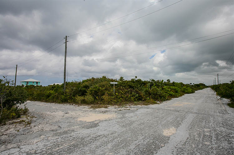 Vacant  lot 2 lots from stunning beach in Sandy Point, San Salvador, The Bahamas