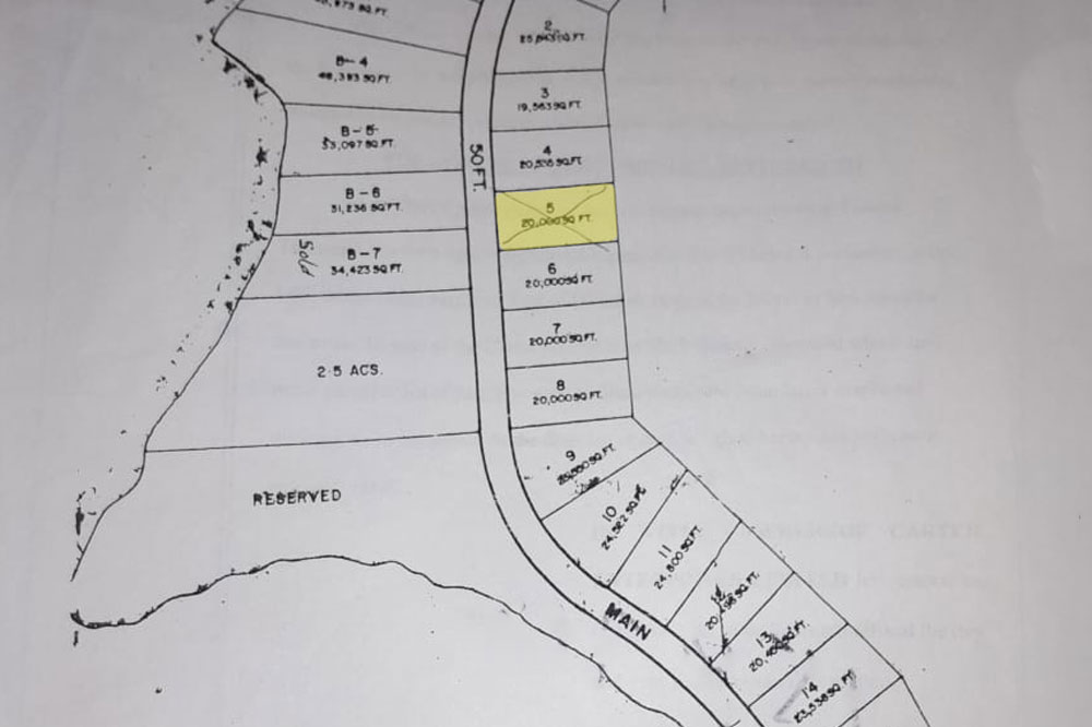 Vacant Lot one lot from the beach in Victoria Hills, San Salvador